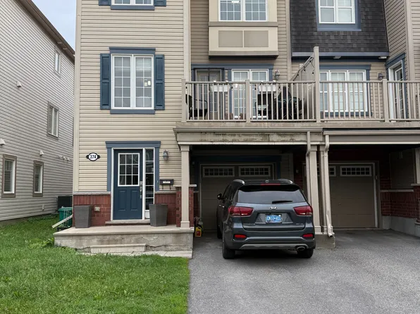 374 Sweet Grass Cir, Ottawa, ON K2J 5W9