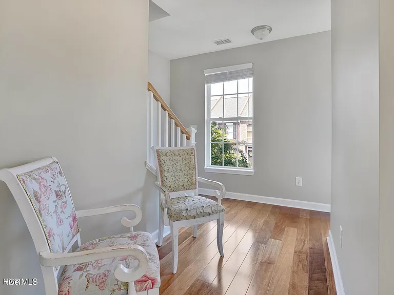 1790 Queen Anne St #1 — Photo 11