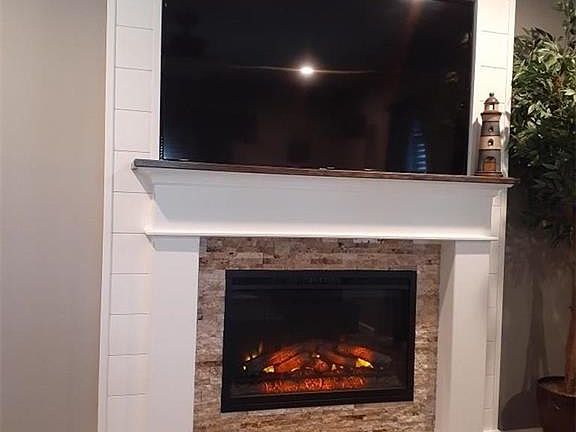 3rd image of 2903 Mitchell Ave