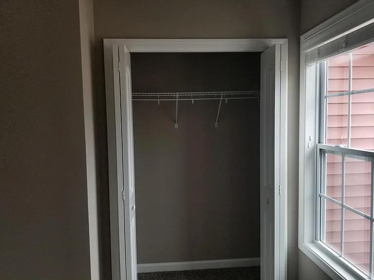 242 Alexander Blvd — Photo 12