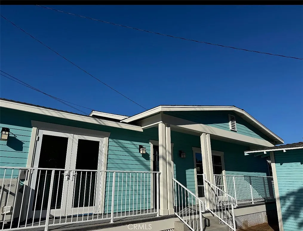 2 bed, 2.0 bath, 960 sqft, $3,700 — Photo 2