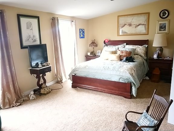 Large bedroom #2 has own bathroom