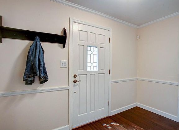 2nd image of 2929 Leafwood Dr SE