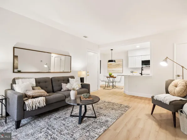 6919 Victoria Dr, Alexandria, VA 22310