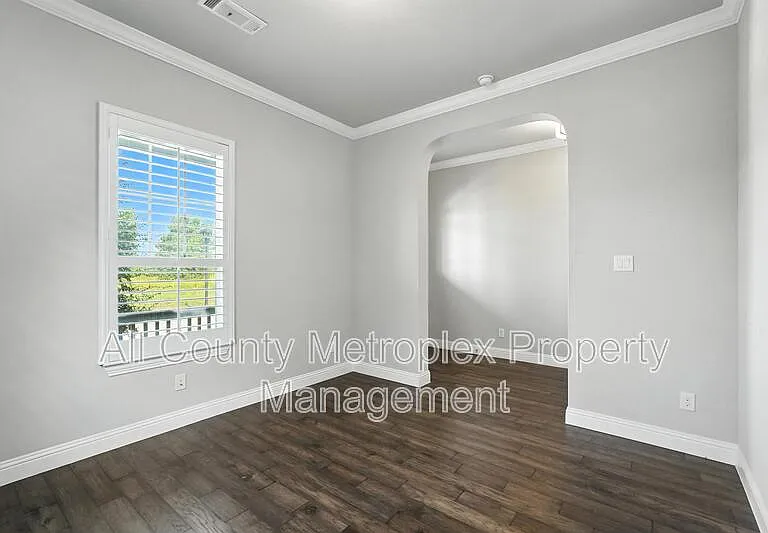 9002 Habersham Dr — Photo 18