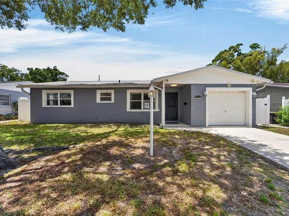 6670 26th Way N, Saint Petersburg, FL 33702