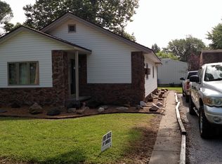 608 N Bush Ave, Hurst, IL 62949