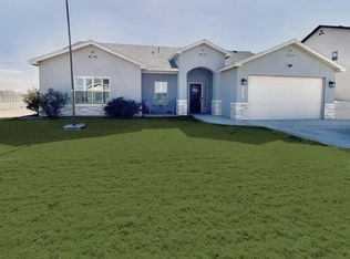 1041 Malibu Rd, Carlsbad, NM 88220
