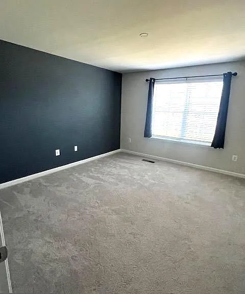 98 Extrovert Dr — Photo 15