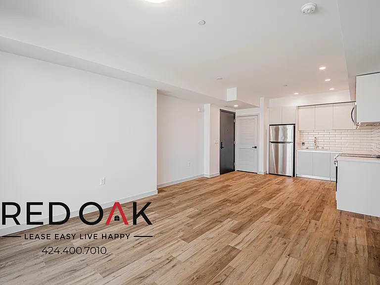 1240 Magnolia Ave #307 — Photo 9