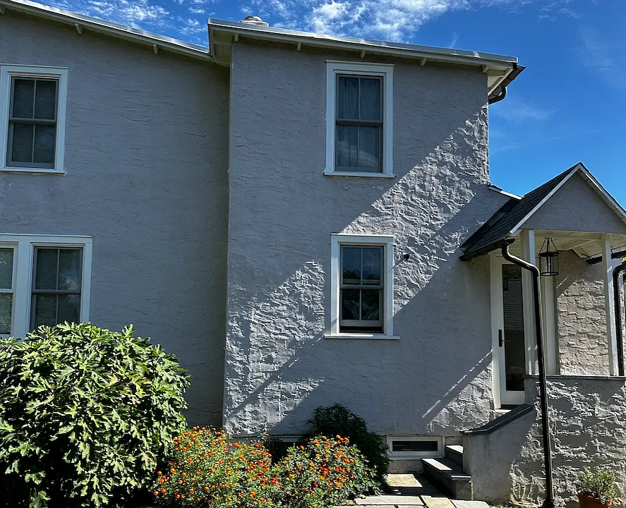86 E Conestoga Rd