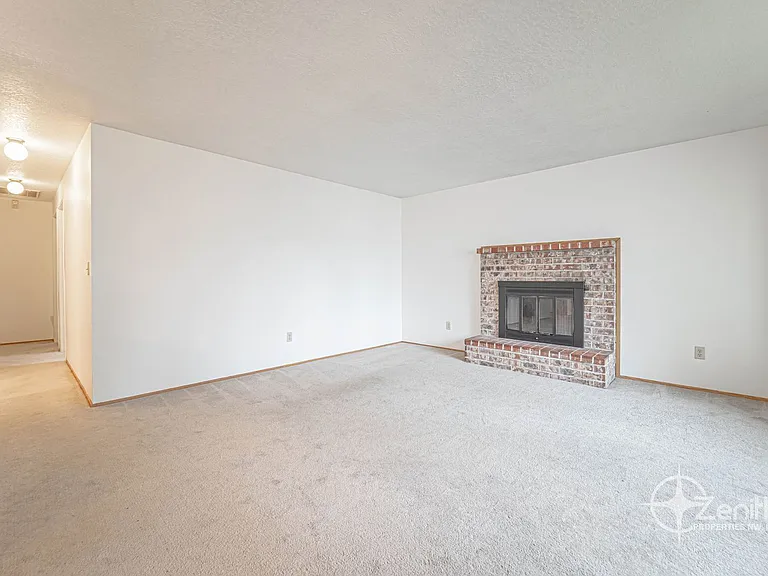 17403 NE 3rd St — Photo 6