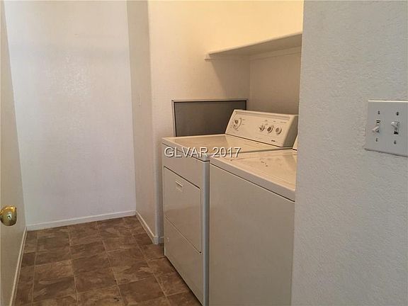 3rd image of 732 Thorton Beach St