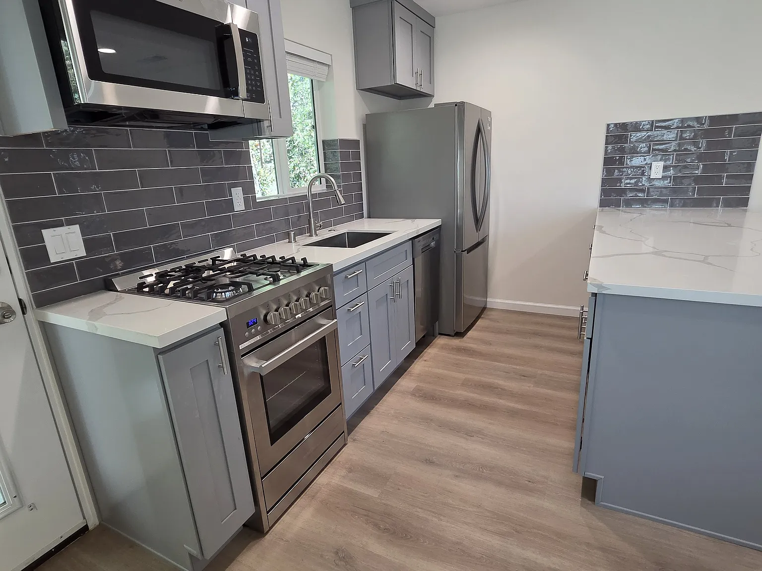 7226 Maynard Ave — Photo 3