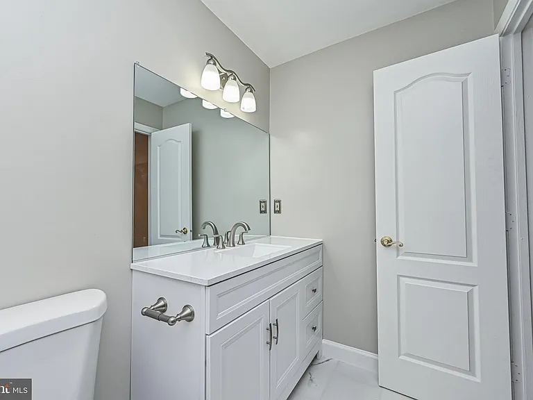 5601 Willoughby Newton Dr #36 — Photo 31