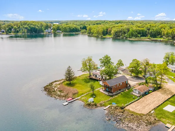 Longview Ct, Delton, MI 49046