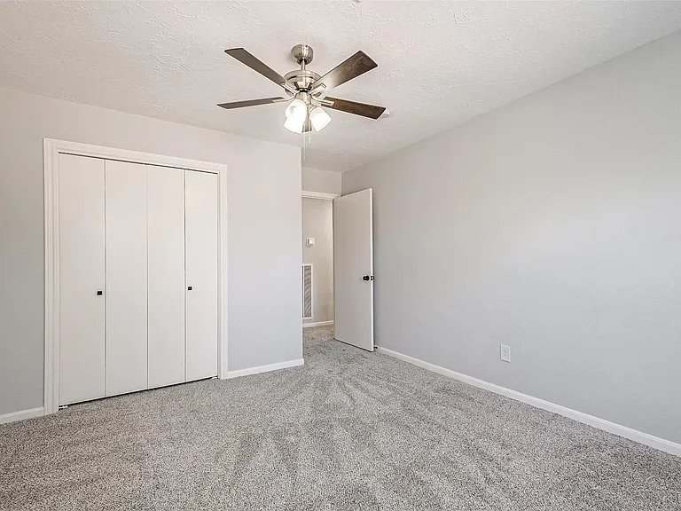 20506 Park Pine Dr — Photo 35