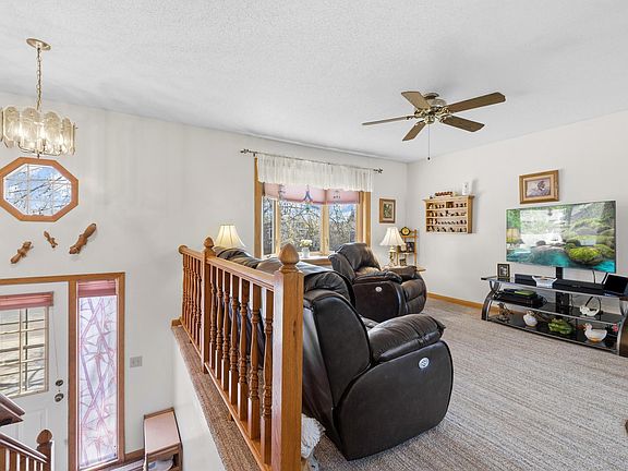 5th image of 5610 Cedarwood St NE