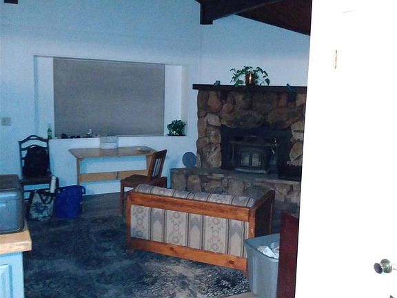 4th image of 354 San Bernardino Ave E