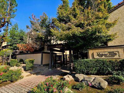 1550 W Ashlan Ave APT 229, Fresno, CA, 93705