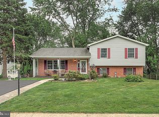 46 Cardinal Dr, Hanover, PA 17331