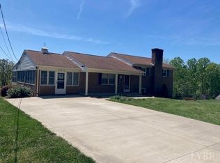 270 Crestview Dr, Rustburg, VA 24588