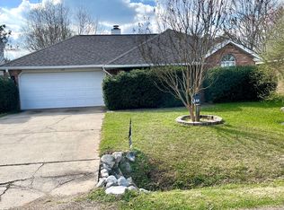 235 Village Cv, Pearl, MS 39208