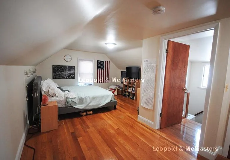 59 Waverly St #1 — Photo 19