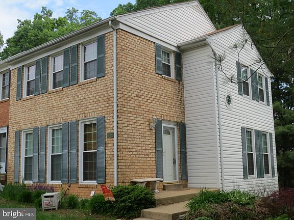 3rd image of 9501 Cherry Oak Ct