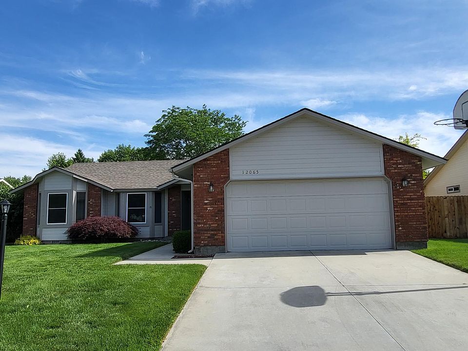 1st image of 12065 W Flintlock Dr