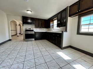 2611 W Dakota Ave, Fresno, CA 93705