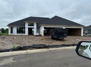 252 2nd St SE, Saint Michael, MN 55376