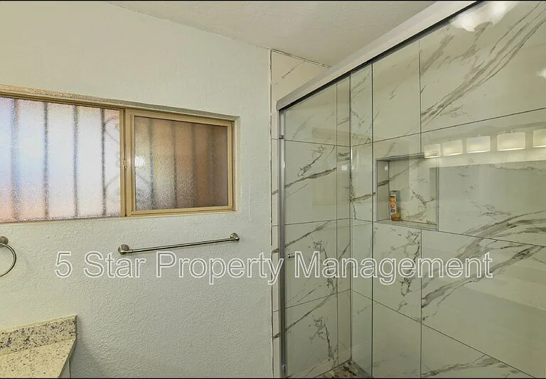 3030 Aurora Ave — Photo 41