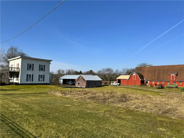 1749 State Highway 205 APT 2, Oneonta, NY 13820