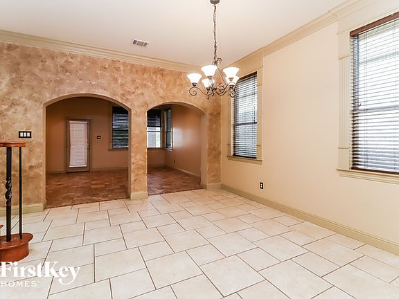 4th image of 2107 Portwood Way