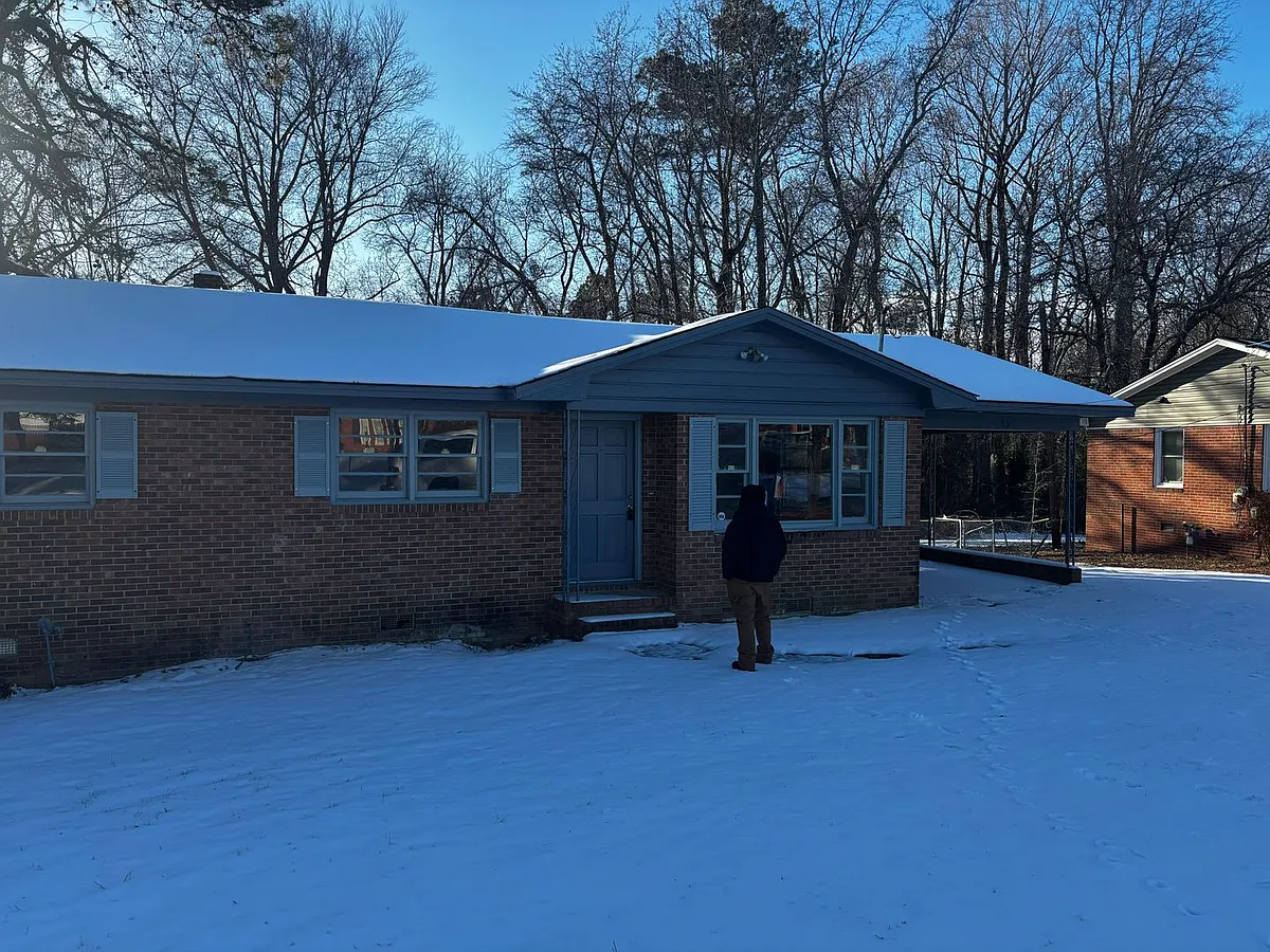 Building Photo - 5632 Birch Rd