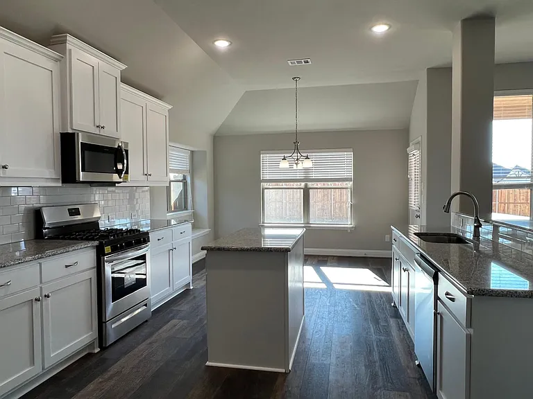 281 Eagle Ridge Rd — Photo 3