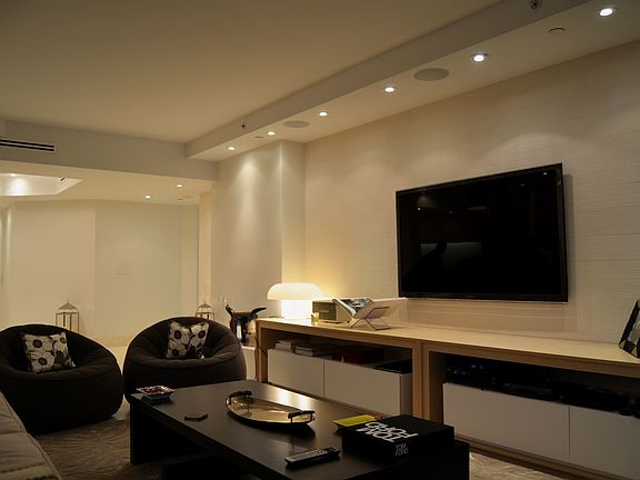 2nd image of 19500 Turnberry Way APT 20E