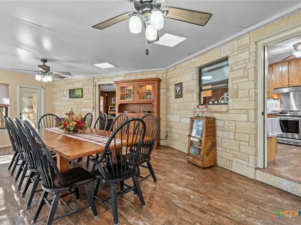 102 Zornia Dr, Castle Hills, TX 78213