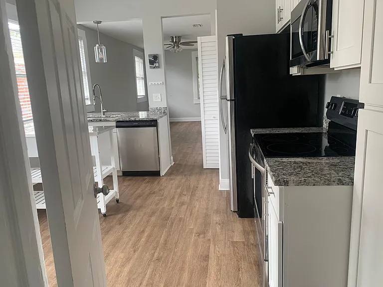3012 Park St #4 — Photo 7