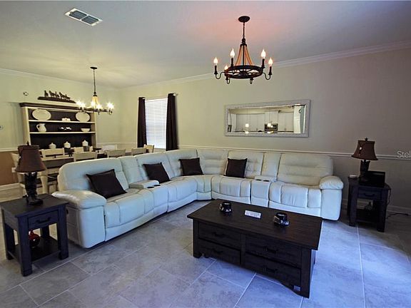 5th image of 377 Brunswick Dr