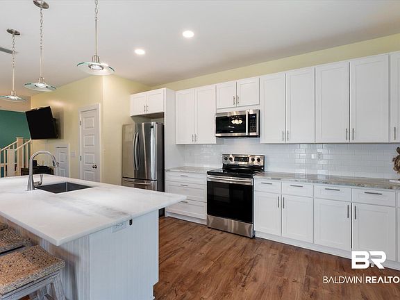4th image of 6046 Morganway Cir