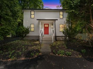 38 Fairview Ave, Long Valley, NJ 07853