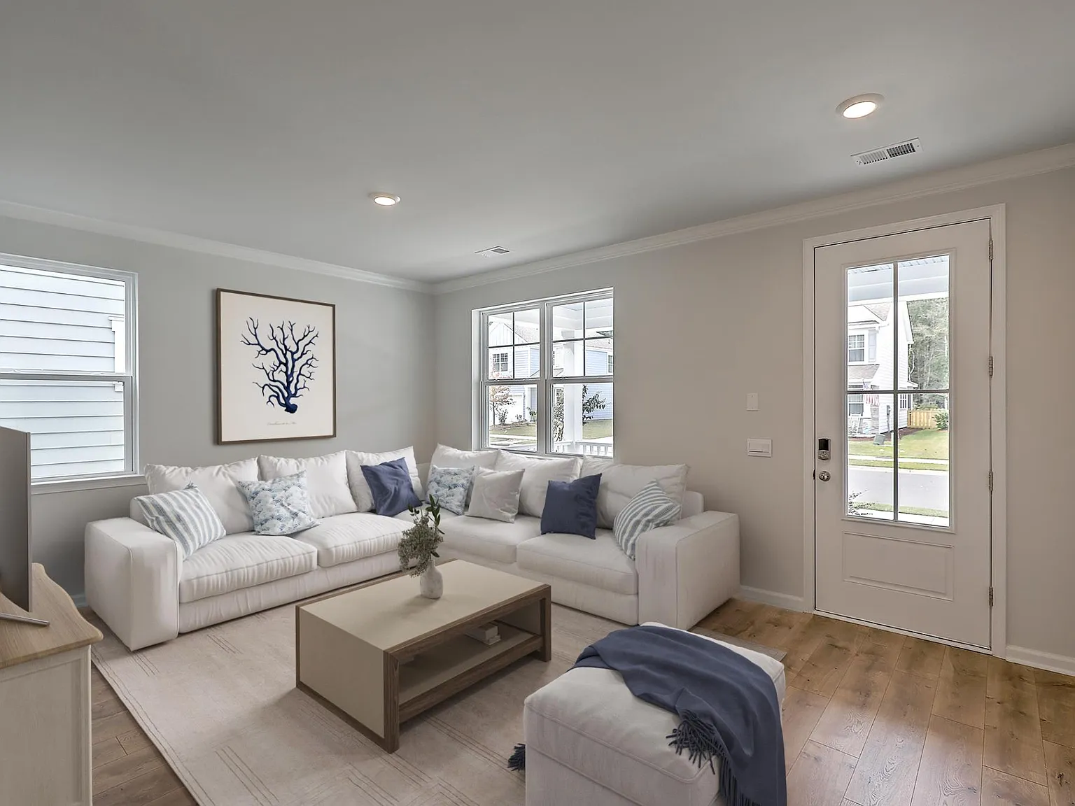 4 bed, 2916 sqft, $3,195 — Photo 4