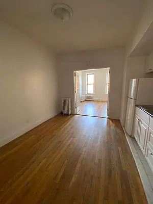 Rented by Waverly Realty Associates | media 21