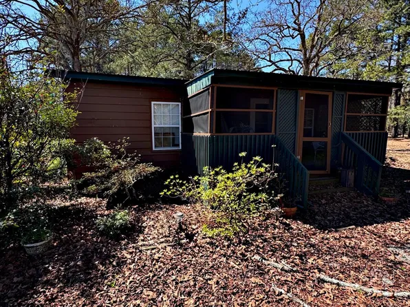 10878 Old 125 Rd, Scotland Neck, NC 27874