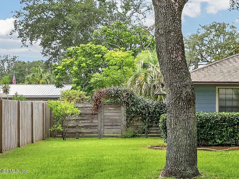 374 Orchis Rd — Photo 11