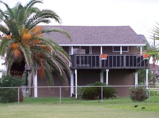 16631 Edward Teach Rd, Jamaica Beach, TX 77554