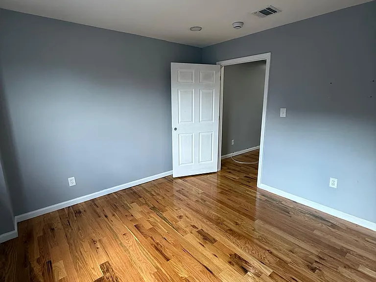 311-323 Clinton Ave #303 — Photo 6