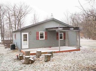 2005 E Wilcken Rd, Columbia City, IN 46725